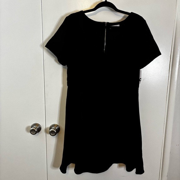 SO Black Mini Dress Short Sleeve - Picture 2 of 10